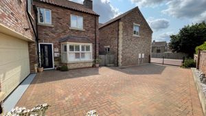 Photo 19- click for photo gallery